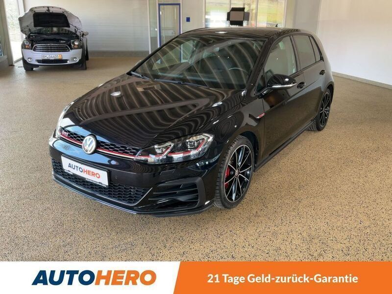 Schwarz Gebraucht 2019 VW Golf VII GTI Limousine | 26.690 € (Etwas zu teuer) - Bild 1/3