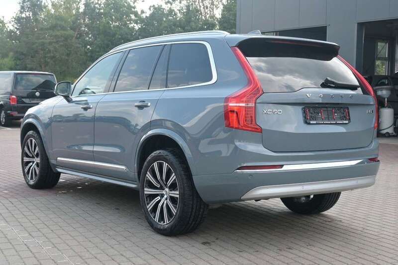 Gebraucht Volvo XC90 235 PS (172 kW) 2021 Thunder grey / metallic SUV