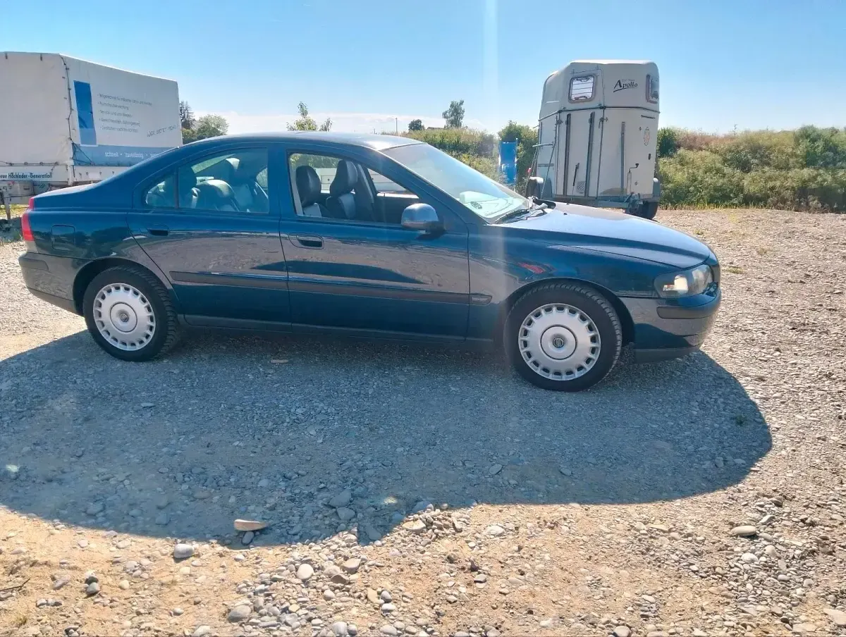 Gebraucht Volvo S60 200 PS (147 kW) 2002 Blau Limousine