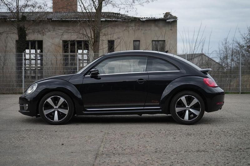 Gebraucht VW Beetle Cup 105 PS (77 kW) 2014 Schwarz Kleinwagen