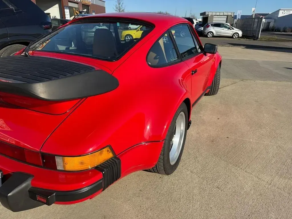 Gebraucht Porsche 911 Turbo 300 PS (220 kW) 1988 Rot Coupé