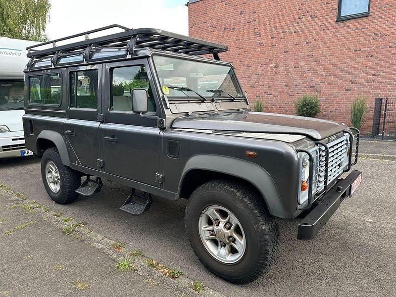 Grau Gebraucht 2004 Land Rover Defender SUV | 24.899 € (Fairer Preis) - Bild 1/4