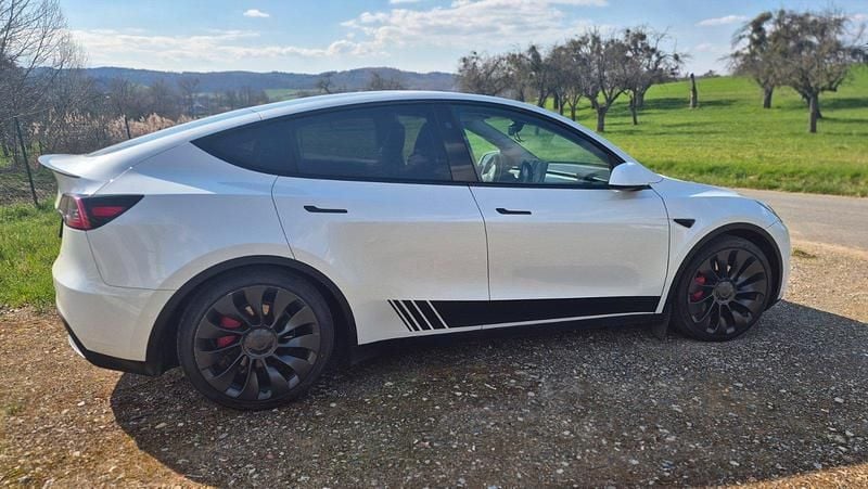 Gebraucht Tesla Model Y Performance 393 kW (535 PS) 2024 Weiß SUV