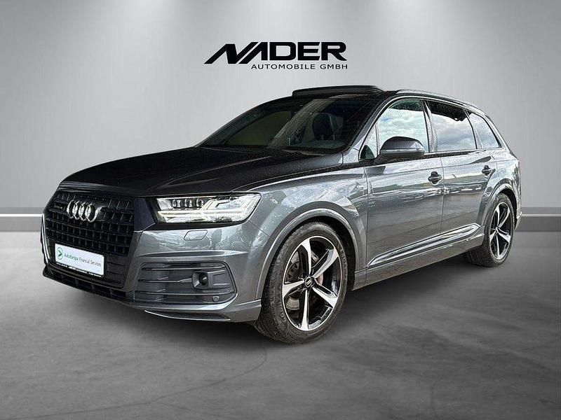 Grau Gebraucht 2018 Audi Q7 Sport SUV | 47.990 € - Bild 1/4