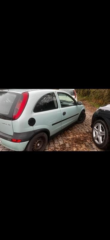 Gebraucht Opel Corsa 75 PS (55 kW) 2003 Grün Kleinwagen