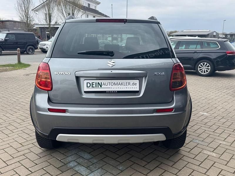 Gebraucht Suzuki SX4 Style 135 PS (99 kW) 2012 Grau SUV
