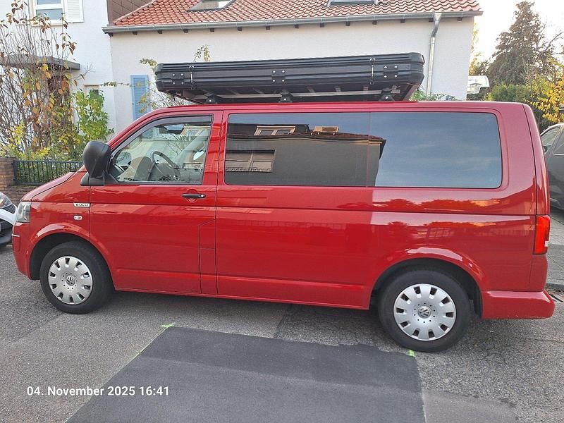 Rot Gebraucht 2013 VW T5 Van | 23.200 € - Bild 1/4