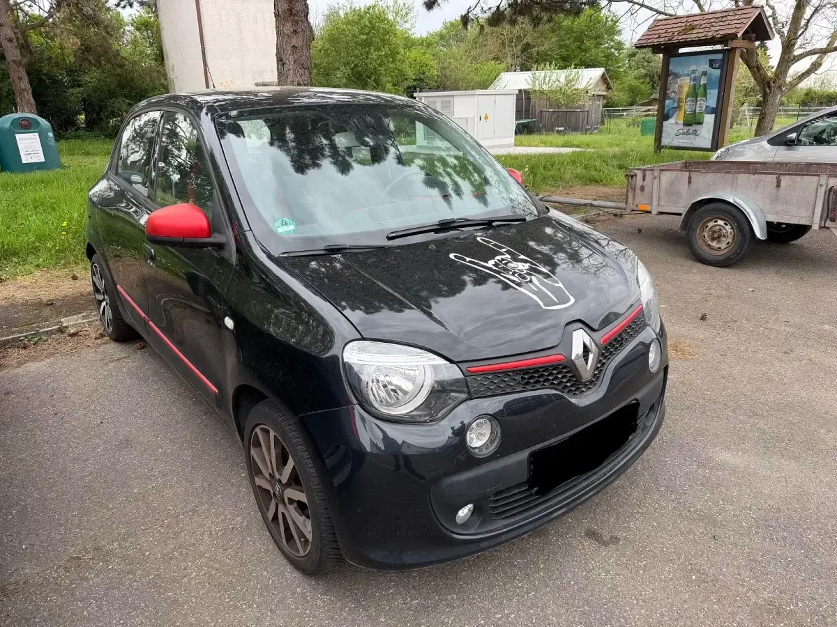 Second-hand Renault Twingo Luxe 90 CP (66 kW) 2015 Negru Hatchback