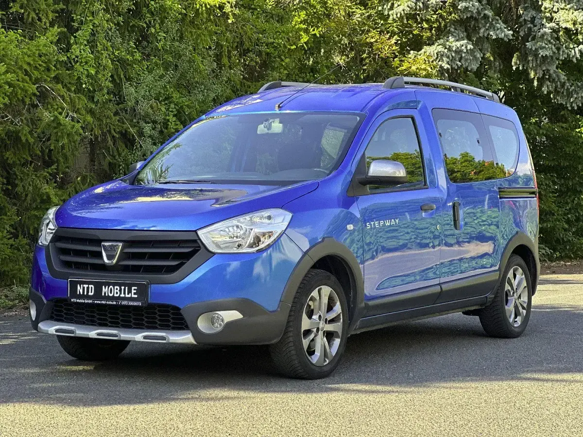 Gebraucht Dacia Dokker Stepway 116 PS (85 kW) 2017 Blau Van / Kleinbus