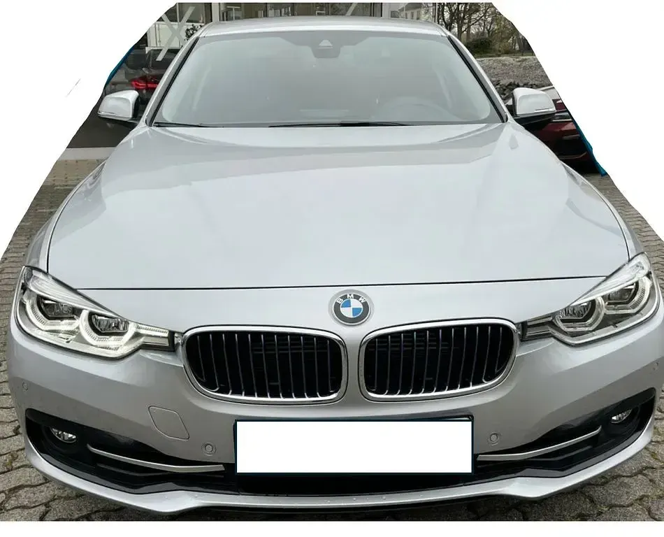 Używany BMW 330e iPerformance 252 KM (185 kW) 2017 Srebrny Sedan/Limuzyna