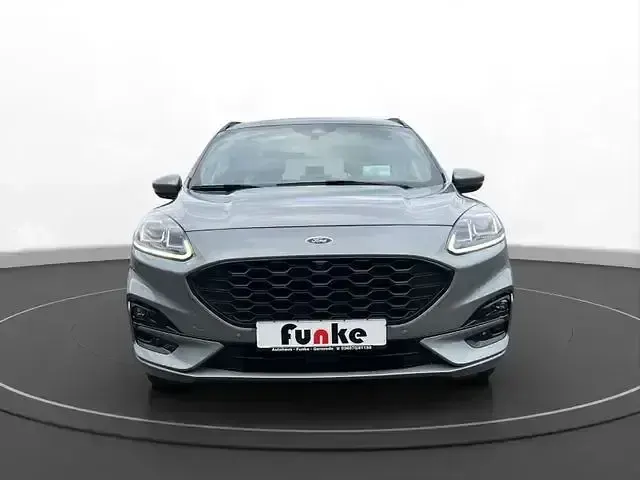 Gebraucht Ford Kuga ST-Line 120 PS (88 kW) 2023 Solarsilber SUV