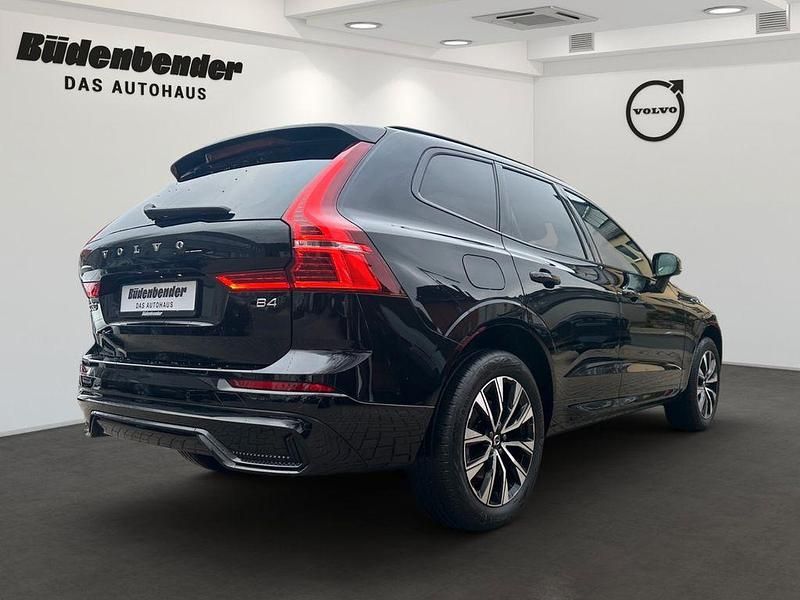 Gebraucht Volvo XC60 Plus 197 PS (144 kW) 2022 Schwarz SUV