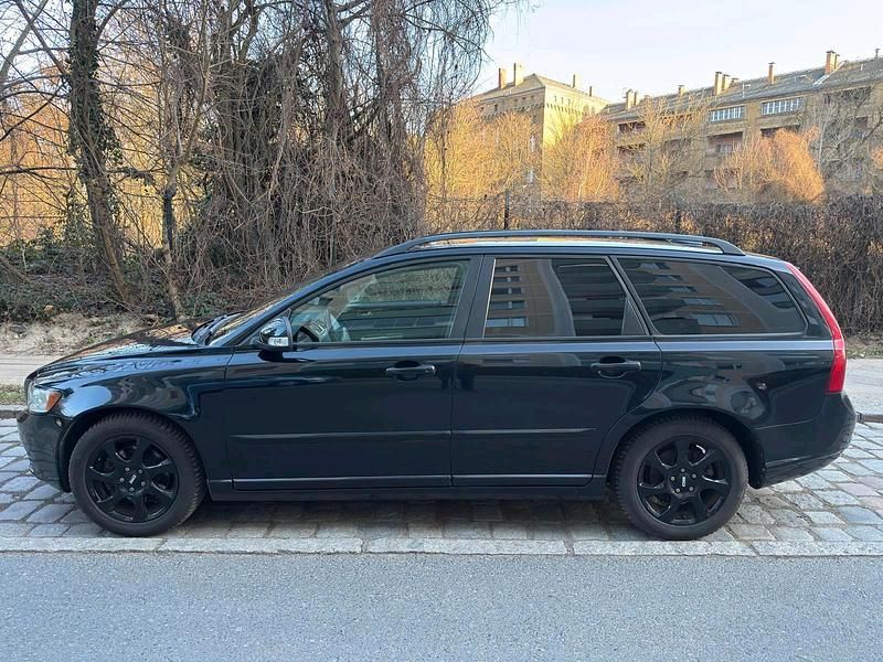 Gebraucht Volvo V50 136 PS (100 kW) 2009 Schwarz Kombi