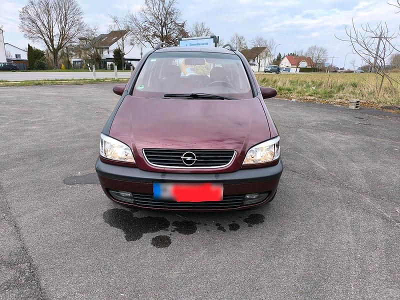 Gebraucht Opel Zafira 125 PS (91 kW) 2002 Rot Van / Kleinbus