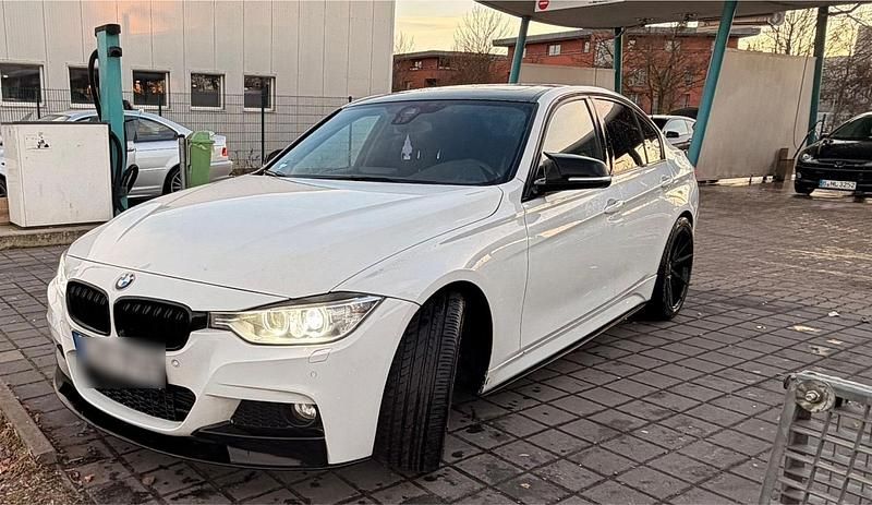 Gebraucht BMW 330 M Sport 258 PS (189 kW) 2012 Weiß Limousine