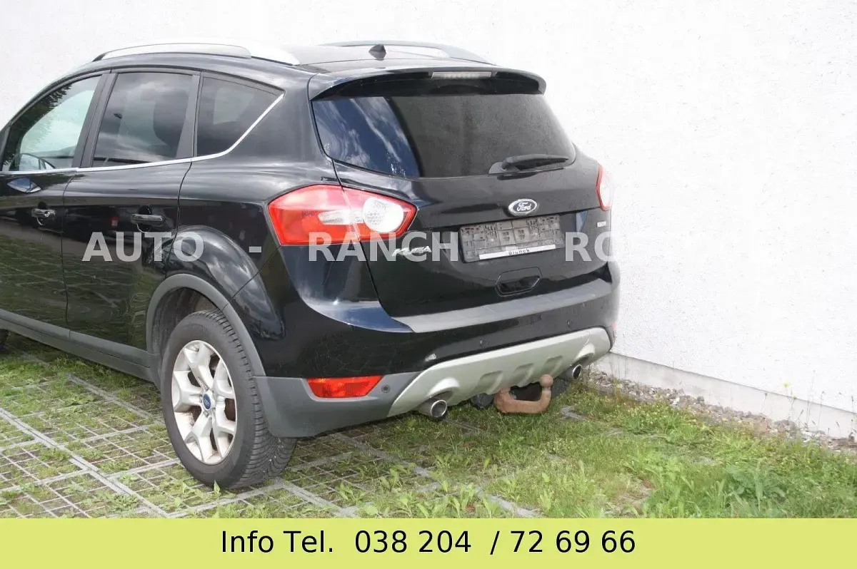 Gebraucht Ford Kuga 140 PS (102 kW) 2011 Schwarz SUV