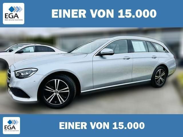 Silber metallic Gebraucht 2021 Mercedes E220 Avantgarde | 31.370 € (Fairer Preis) - Bild 1/1