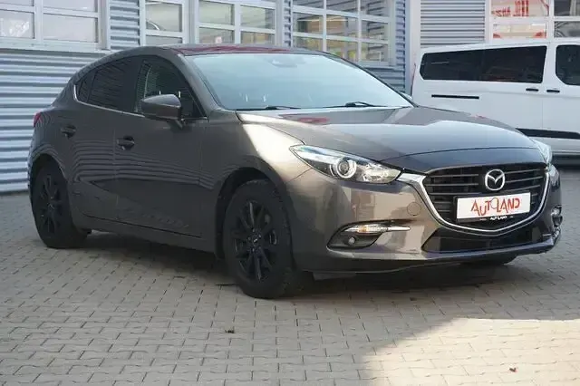Second-hand Mazda 3 120 CP (88 kW) 2017 Maro Berlinǎ