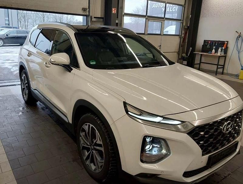 Gebraucht Hyundai Santa Fe Premium 200 PS (147 kW) 2018 Weiß SUV