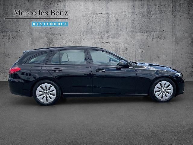 Gebraucht Mercedes C200 163 PS (119 kW) 2023 Schwarz Limousine