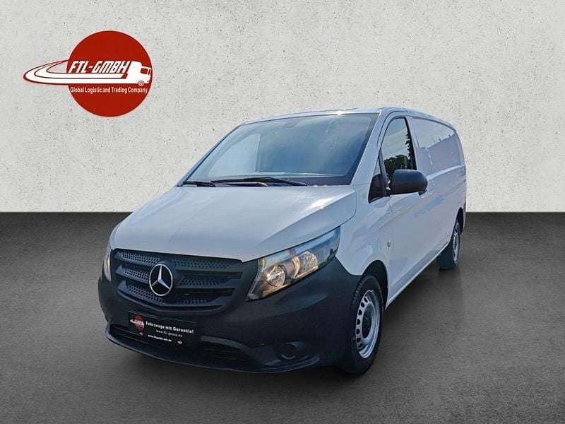Weiß Gebraucht 2019 Mercedes Vito Van / Kleinbus | 11.800 € (Superpreis) - Bild 1/4
