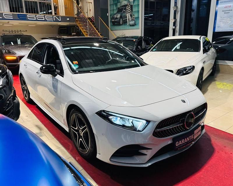 Gebraucht Mercedes A200 AMG line 163 PS (119 kW) 2022 Silber Limousine