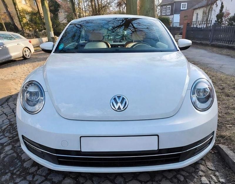 Gebraucht VW Beetle Cup 105 PS (77 kW) 2014 Weiß Kleinwagen