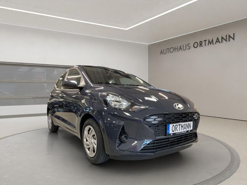 Aurora grey / met Neu 2025 Hyundai i10 Select Kleinwagen | 17.590 € (Fairer Preis) - Bild 1/4