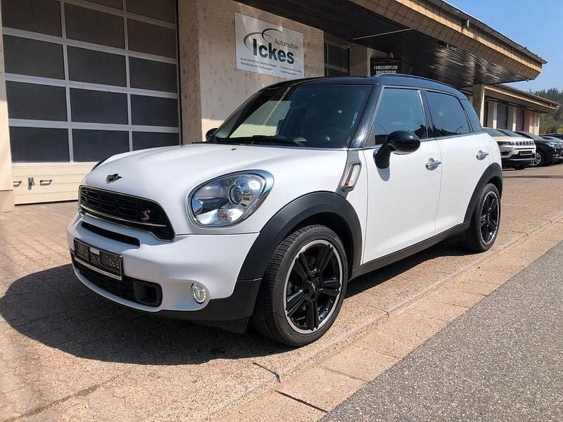 Weiß Gebraucht 2016 Mini Cooper S Countryman SUV | 11.990 € (Fairer Preis) - Bild 1/4