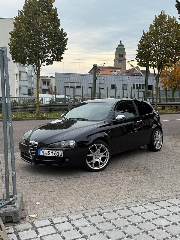 Schwarz Gebraucht 2008 Alfa Romeo 147 Kleinwagen | 2.500 € (Fairer Preis) - Bild 1/4