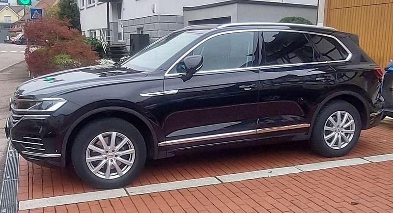 Gebraucht VW Touareg 231 PS (169 kW) 2019 Schwarz SUV