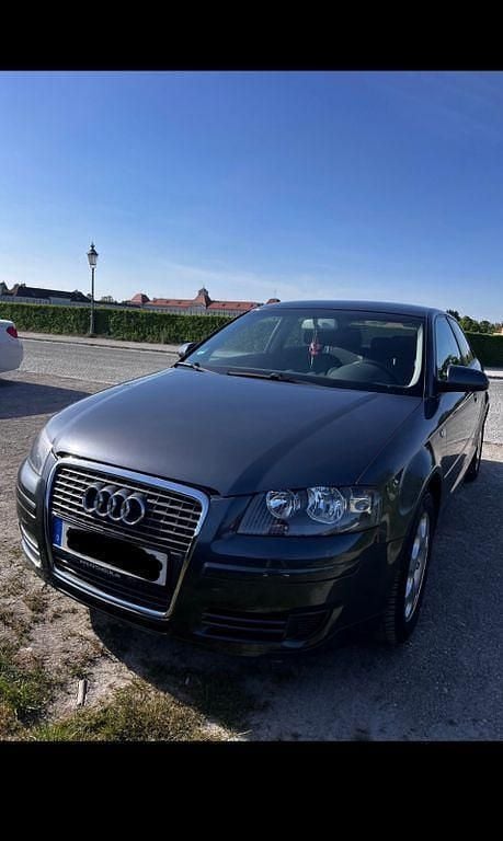 Gebraucht 2004 Audi A3 Attraction Limousine | 2.499 € (Fairer Preis) - Bild 1/4
