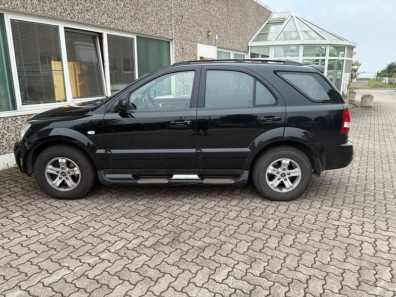 Schwarz Gebraucht 2006 Kia Sorento SUV | 3.150 € (Fairer Preis) - Bild 1/4