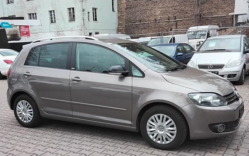 Gebraucht VW Golf Plus Cross Style 105 PS (77 kW) 2012 Braun Van / Kleinbus