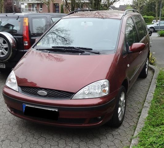 Gebraucht Ford Galaxy Ghia 116 PS (85 kW) 2001 Rot metallic Van / Kleinbus