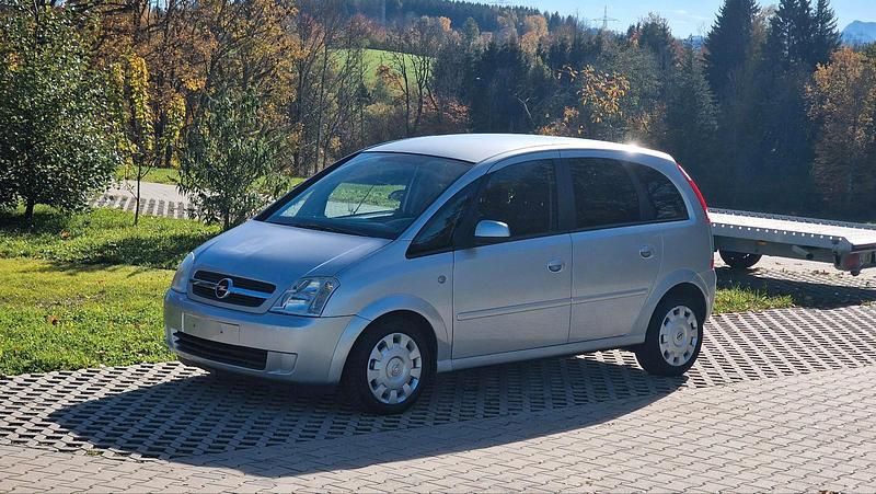 Gebraucht Opel Meriva 101 PS (74 kW) 2005 Silber Van / Kleinbus