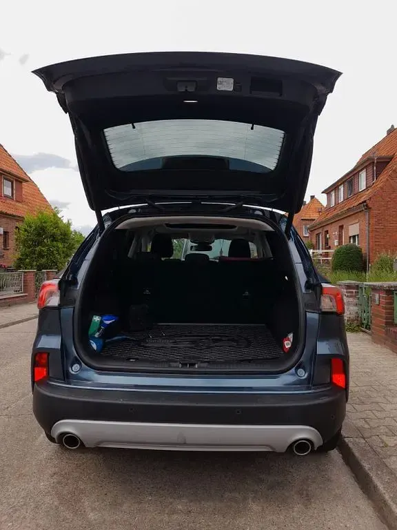 Gebraucht Ford Kuga Titanium 190 PS (139 kW) 2020 Blau SUV