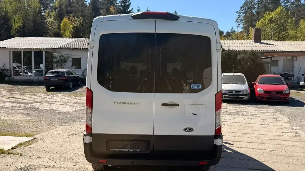 Gebraucht Ford Transit Trend 170 PS (125 kW) 2022 Weiß Kombi