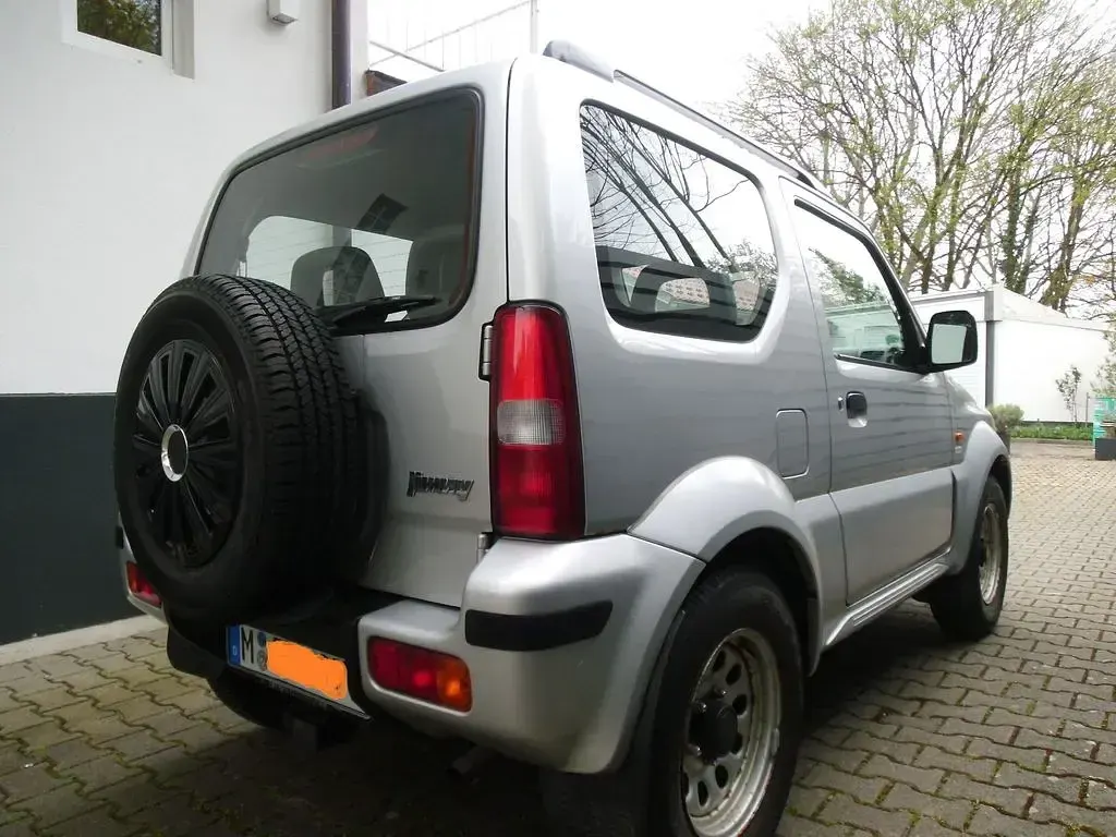 Occasion Suzuki Jimny 80 ch (58 kW) 2000 Argent SUV