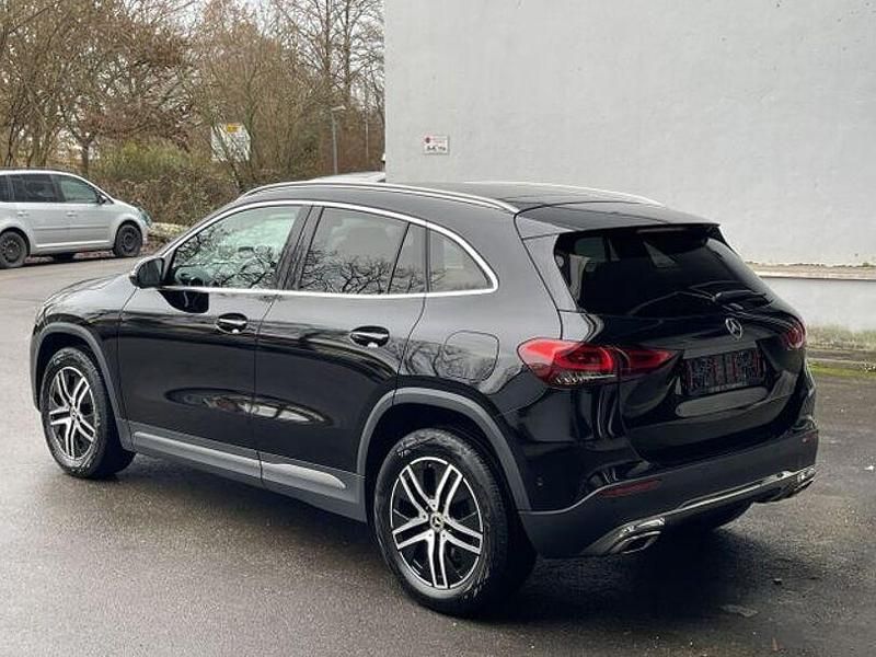 Gebraucht Mercedes GLA220 Progressive 190 PS (139 kW) 2021 Nachtschwarz SUV