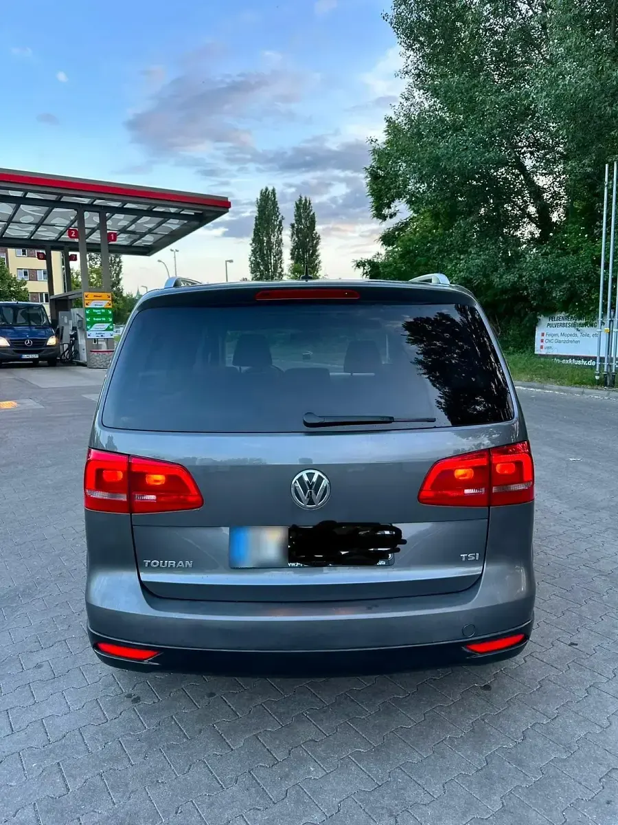 Gebraucht VW Touran 143 PS (105 kW) 2012 Grau Van / Kleinbus