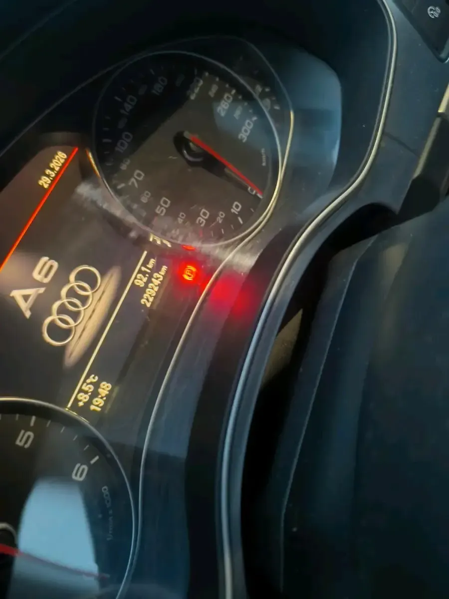 Gebraucht Audi A6 177 PS (130 kW) 2013 Limousine