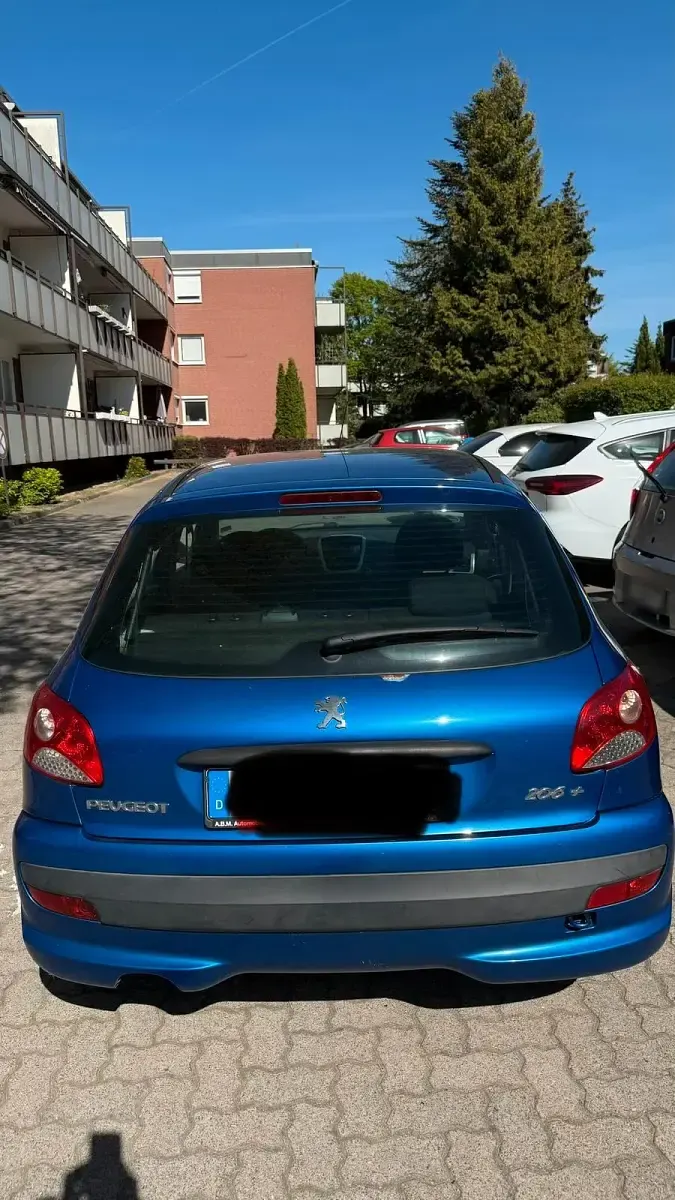 Gebraucht Peugeot 206+ 75 PS (55 kW) 2011 Blau Kleinwagen