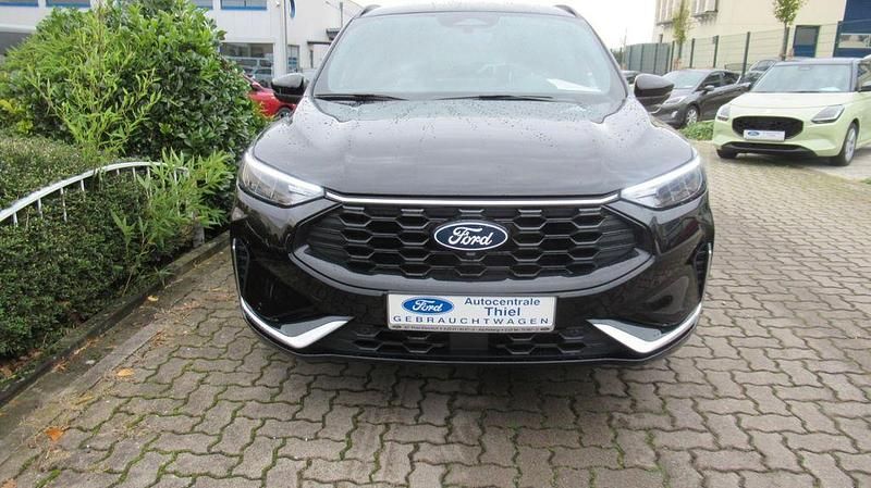 Gebraucht Ford Kuga ST-Line X 186 PS (136 kW) 2025 Schwarz SUV