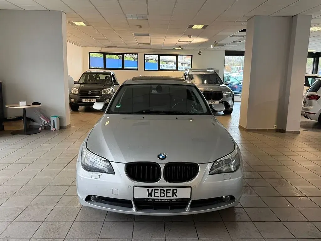 Gebraucht BMW 523 Advantage 177 PS (130 kW) 2006 Silber Limousine