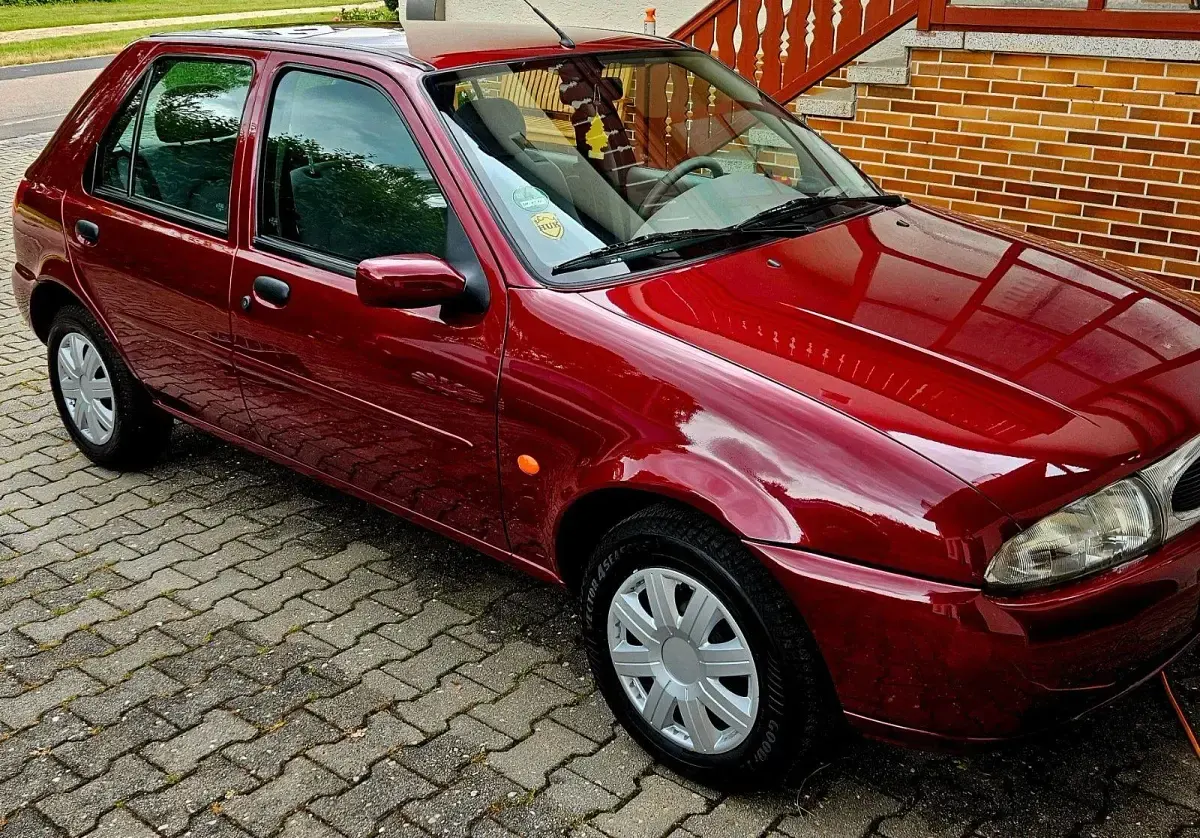 Gebraucht Ford Fiesta Ghia 75 PS (55 kW) 1998 Kleinwagen