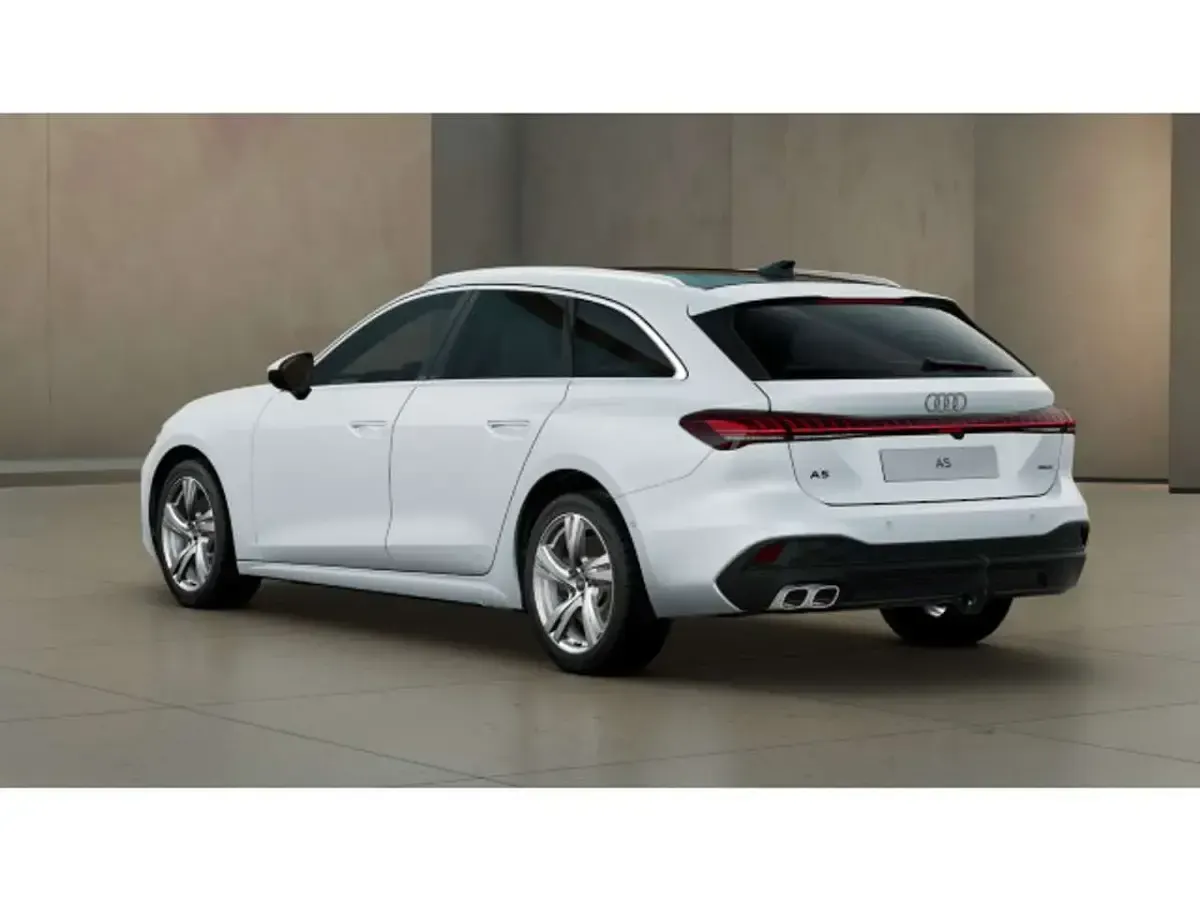 Gebraucht Audi A5 Ambiente 204 PS (150 kW) 2025 Gletscherweiß metallic Kombi