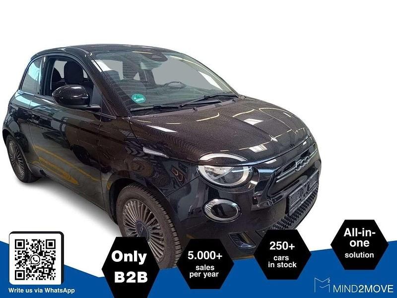 Schwarz Gebraucht 2022 Fiat 500e Icon Limousine | 15.418 € (Superpreis) - Bild 1/3