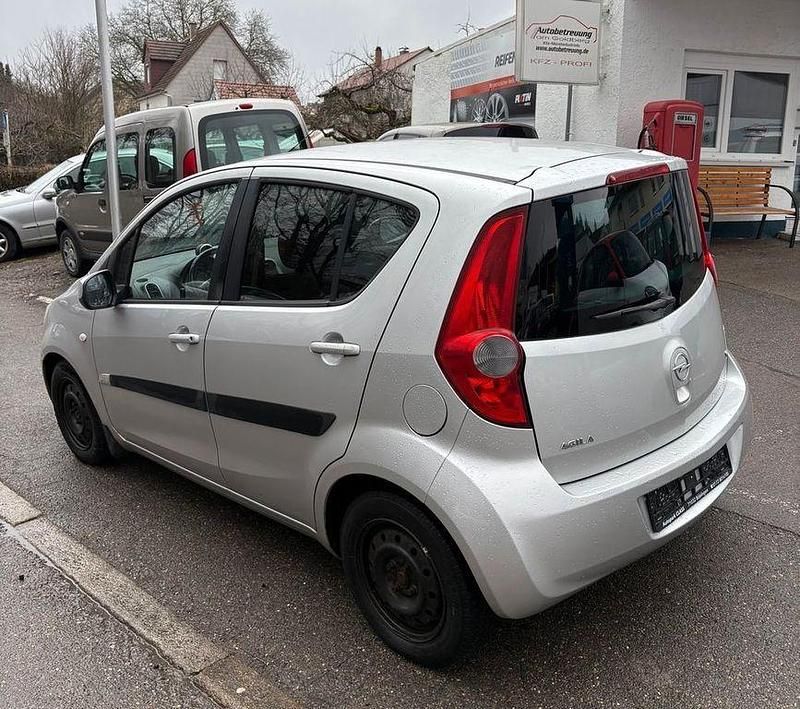 Gebraucht Opel Agila Edition 86 PS (63 kW) 2008 Silber Limousine
