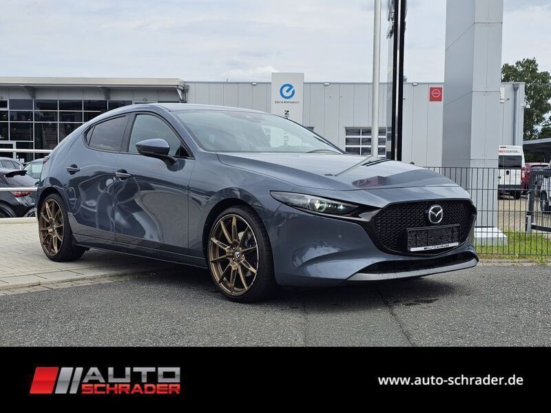 Grau Gebraucht 2019 Mazda 3 Limousine | 18.800 € (Teuer) - Bild 1/4